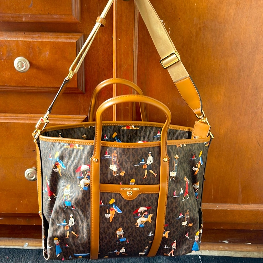 Micheal kors beach scene purse